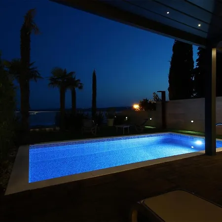 Front Fran Apartmán Crikvenica