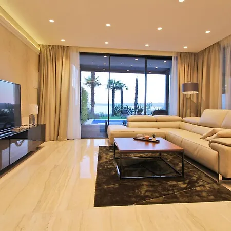 Front Fran * Crikvenica