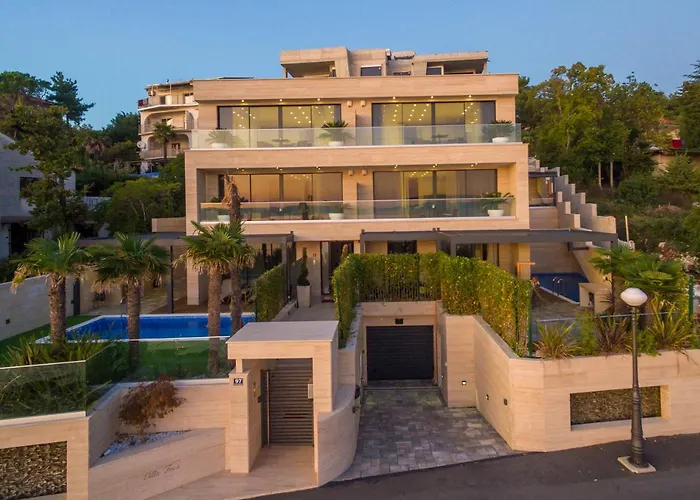 Front Fran Apartment *